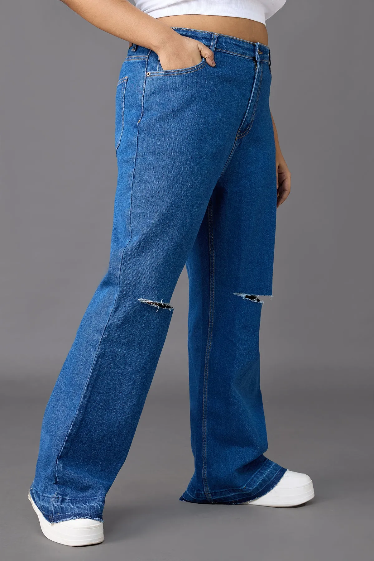 Classic Throwback Distressed Bootcut Curve Jeans