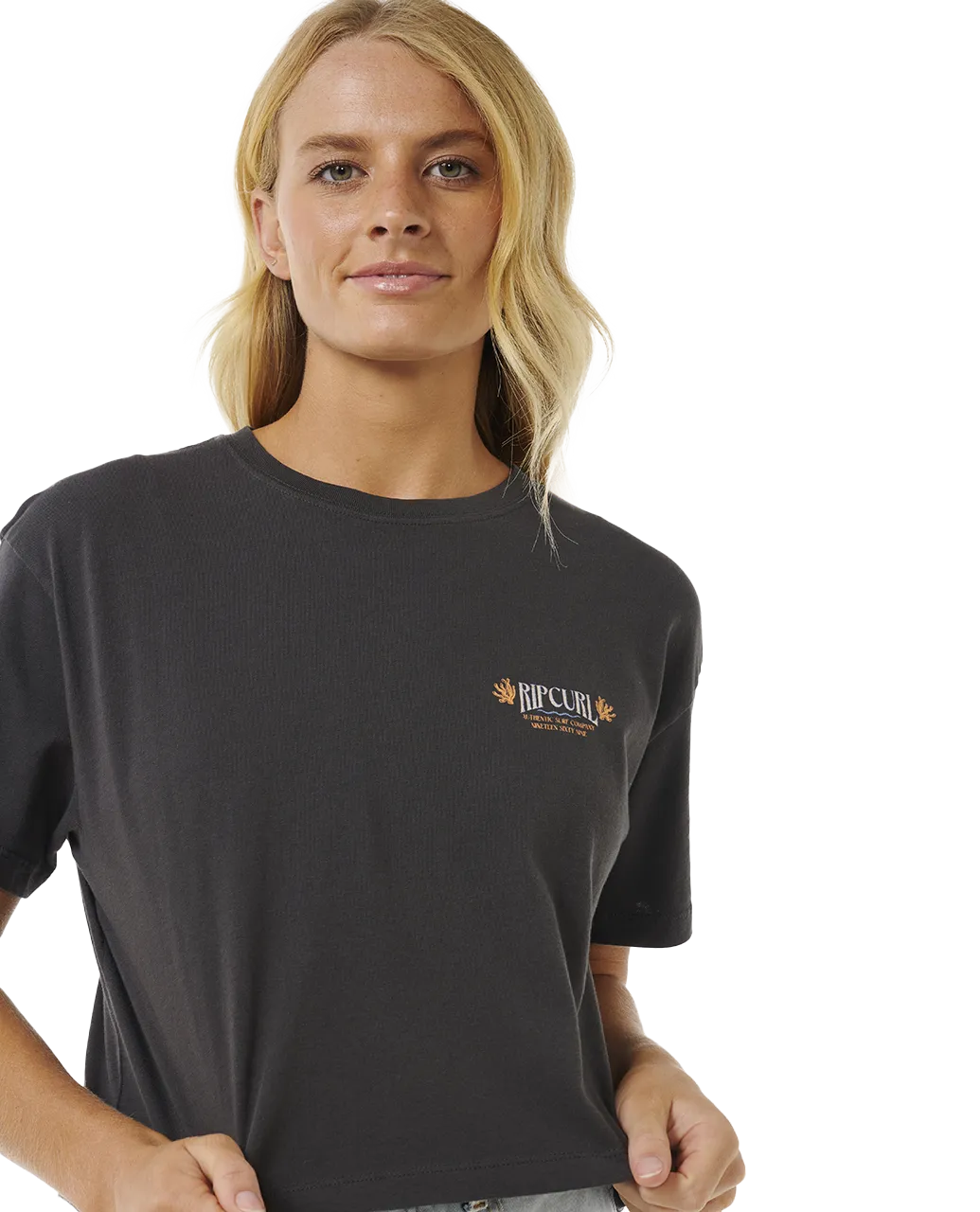 Coral Sands Crop T-Shirt in Washed Black