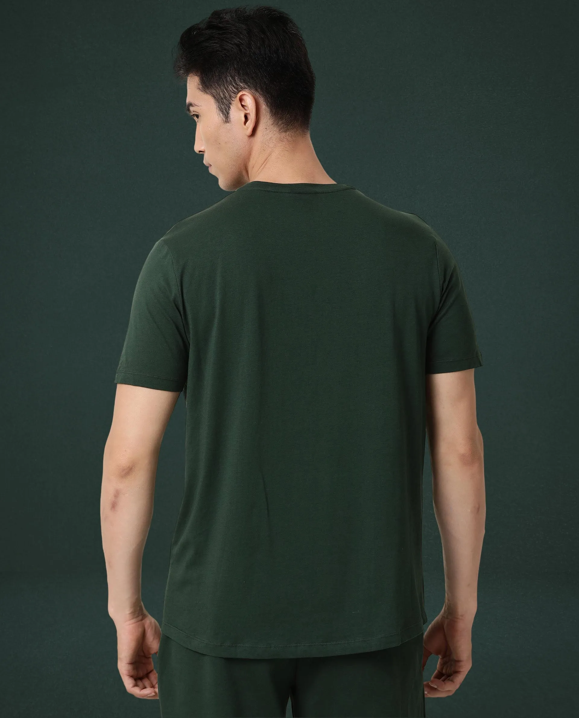 Rare Rabbit Articale Men's Cleok Mountain Green Solid V-Neck Relaxed Fit Half Sleeves T-Shirt