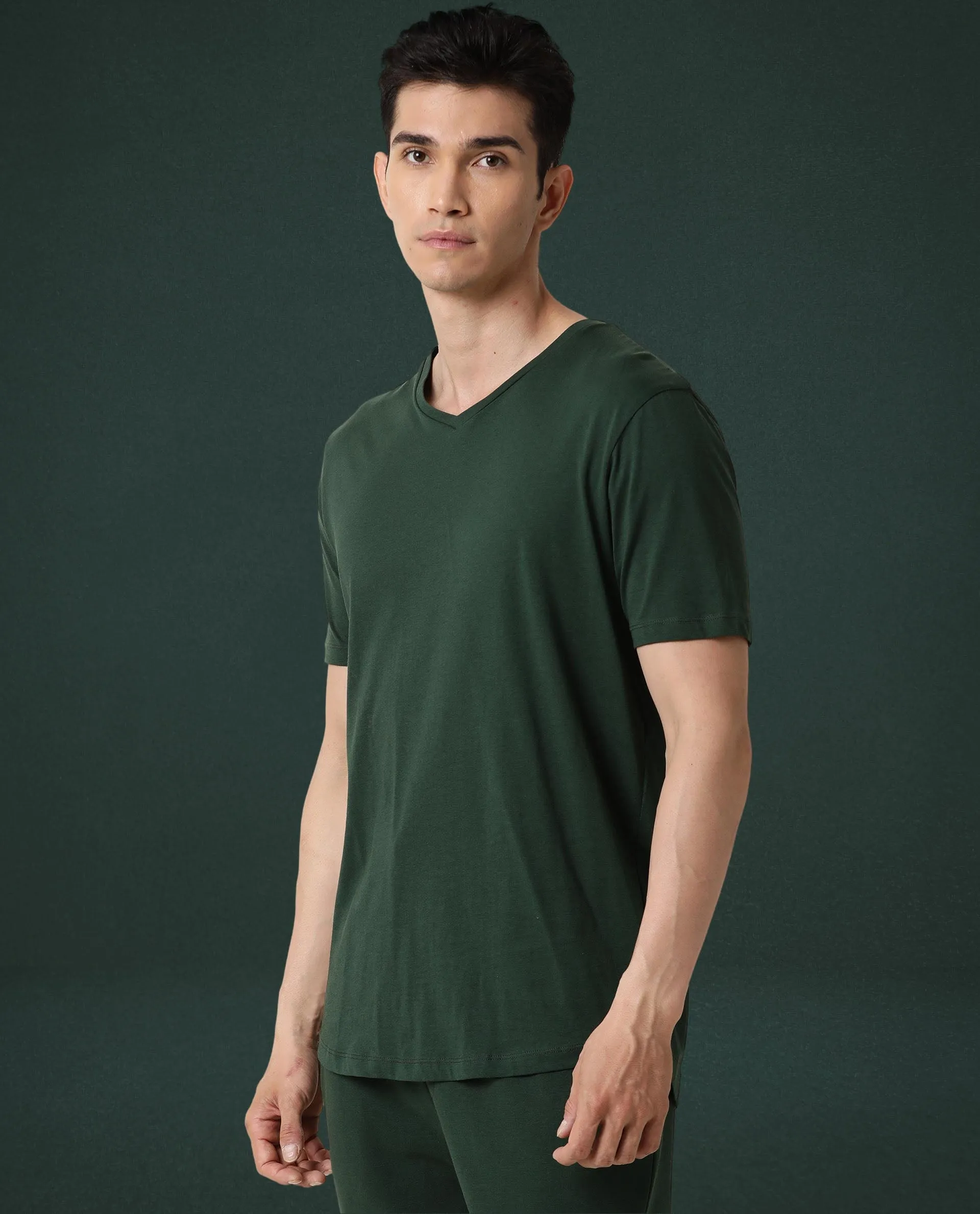 Rare Rabbit Articale Men's Cleok Mountain Green Solid V-Neck Relaxed Fit Half Sleeves T-Shirt